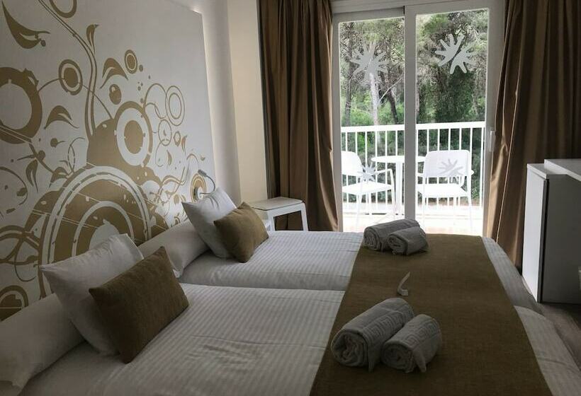 اتاق استاندارد با بالکن, R2 Bahia Cala Ratjada  Adults Only