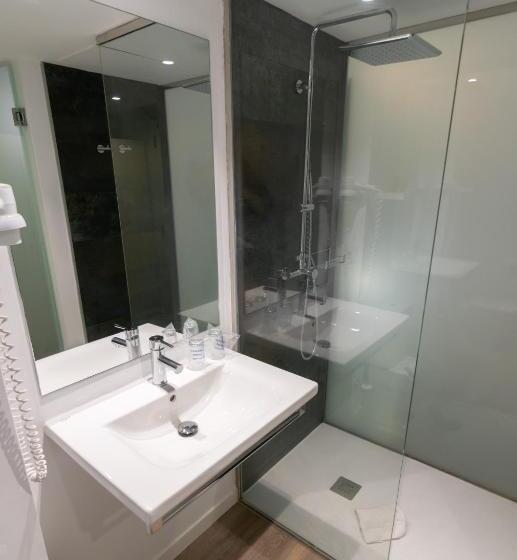 اتاق استاندارد با بالکن, R2 Bahia Cala Ratjada  Adults Only