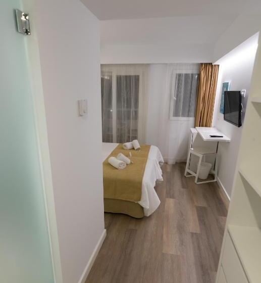 اتاق استاندارد با بالکن, R2 Bahia Cala Ratjada  Adults Only