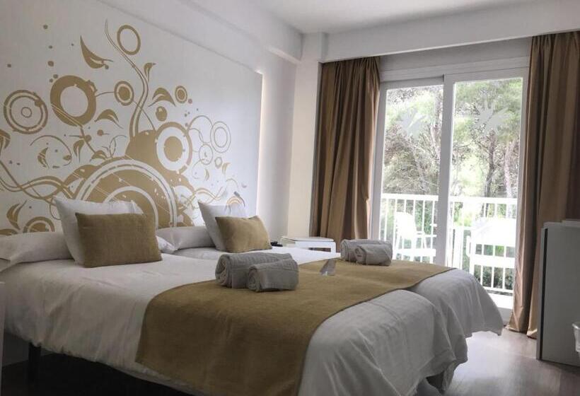 اتاق استاندارد با بالکن, R2 Bahia Cala Ratjada  Adults Only