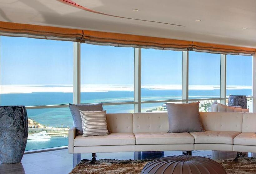 سوئیت رویال, The Art Hotel & Resort