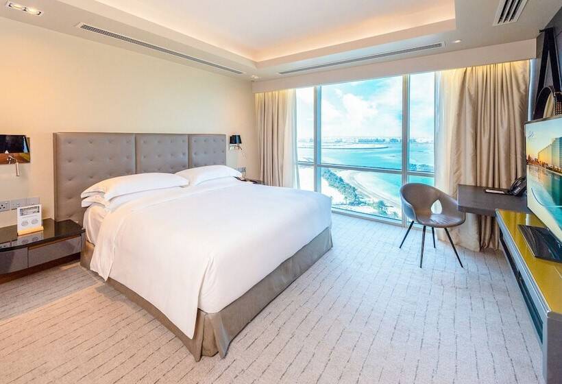 سوییت, The Art Hotel & Resort