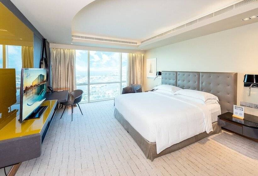 سوئیت کلاب, The Art Hotel & Resort