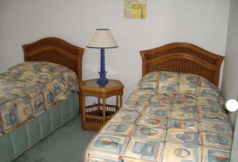 2 Bedroom Deluxe Apartment Sea View, King'S Row Holiday Apartments