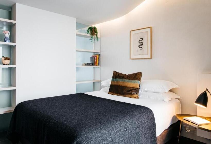 1 Bedroom Apartment Lake View, Nishi Apartments Eco Living By Ovolo