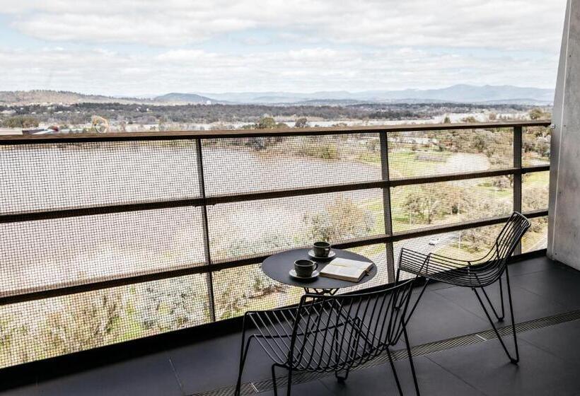 1 Bedroom Apartment Lake View, Nishi Apartments Eco Living By Ovolo