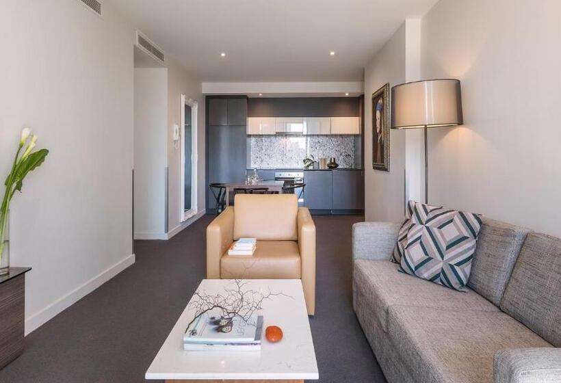 2 Bedrooms Apartment City View, Wrap On Southbank