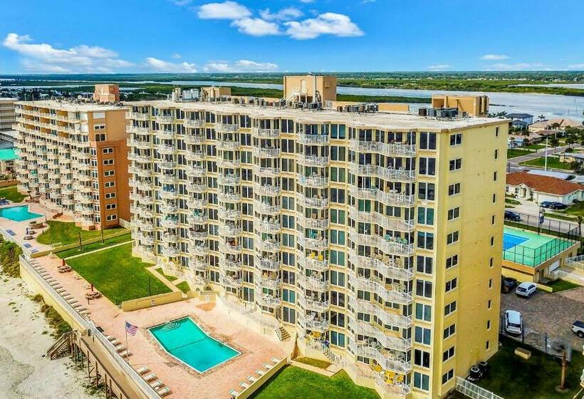 آپارتمان 2 خوابه, Top Floor At The Shores