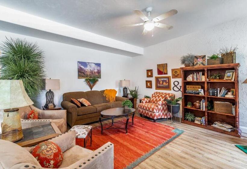 آپارتمان 1 خوابه, Sunny Cozy Condo