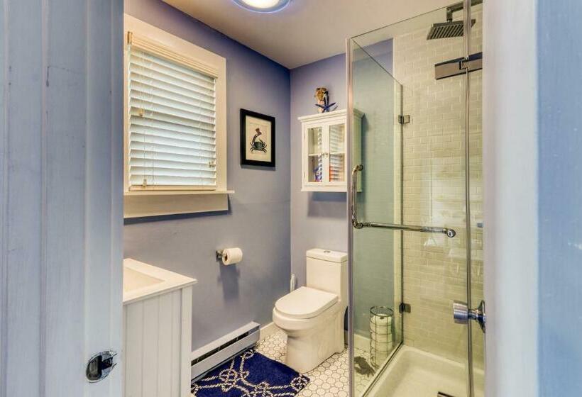 استودیوی استاندارد, Provincetown Waterfront Studio
