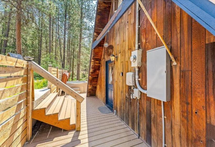 استودیوی استاندارد, Copper Top Chalet