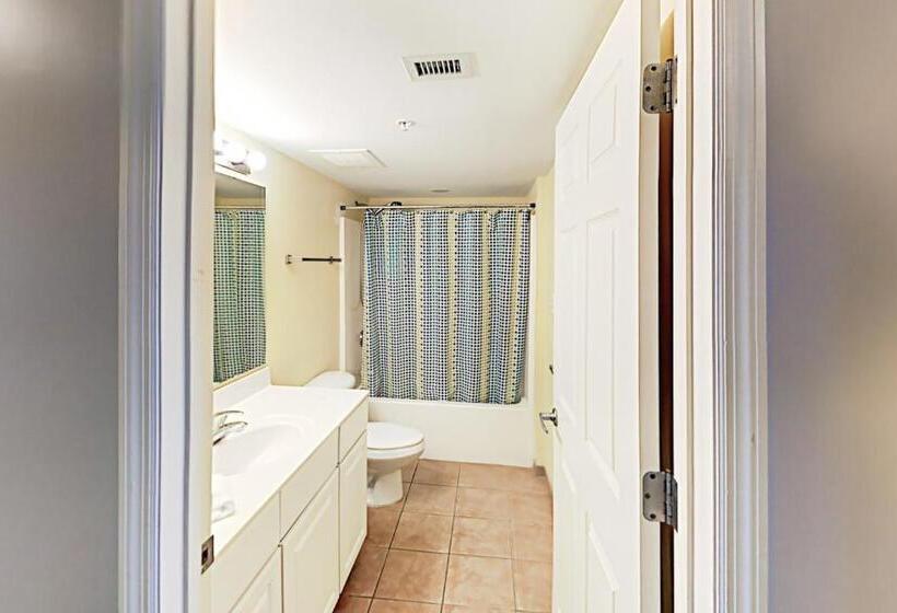 آپارتمان 3 خوابه, Malibu Pointe Unit 803
