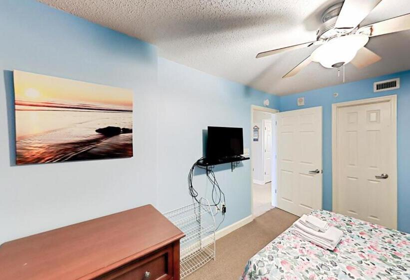 آپارتمان 3 خوابه, Malibu Pointe Unit 803
