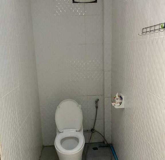 اتاق خانوادگی, Alisona Guesthouse