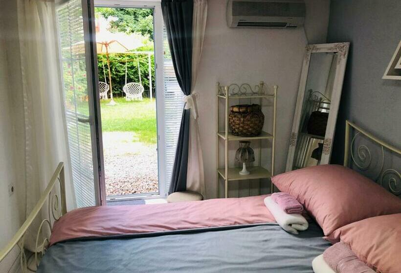اتاق استاندارد, Apartman Indira