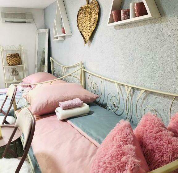 اتاق استاندارد, Apartman Indira