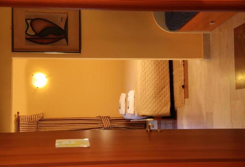 اتاق استاندارد چهار تخته, B&b Villa Casablanca