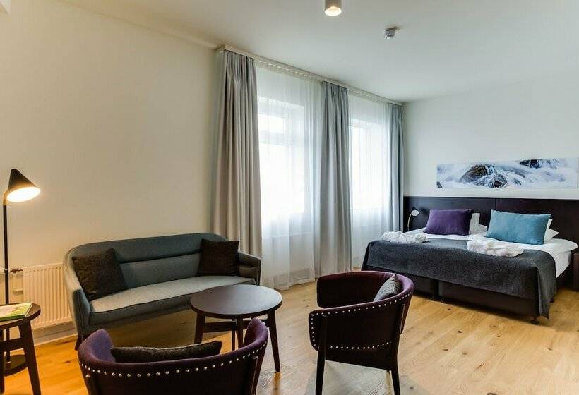 Quarto Deluxe, Foss Reykjavik Po