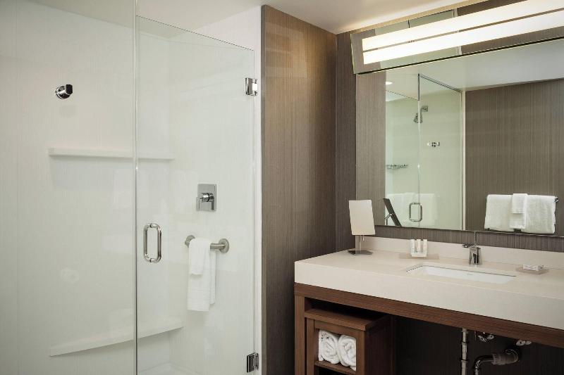 اتاق استاندارد با تخت بزرگ, Courtyard By Marriott Walla Walla