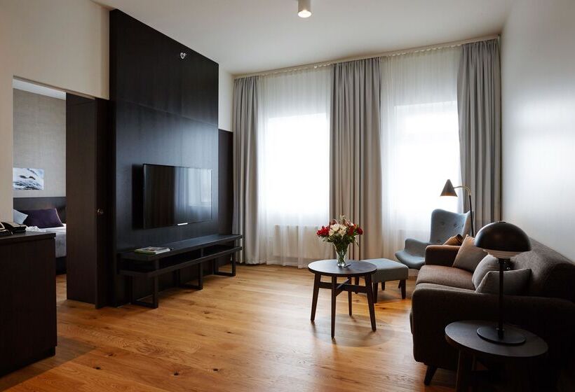 Suite, Foss Reykjavik Po