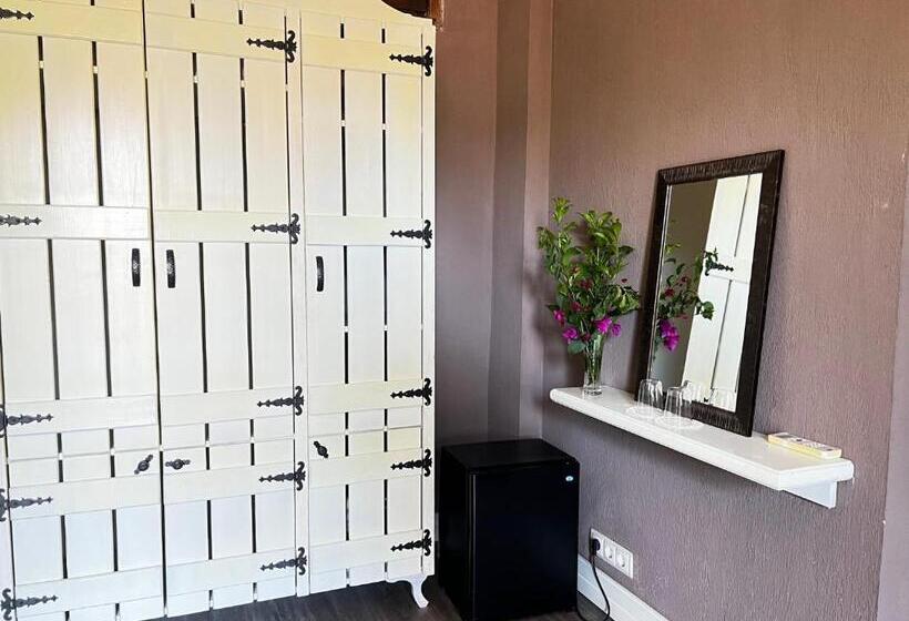 اتاق لوکس, Han Boutique