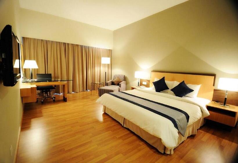 اتاق لوکس یک تخته, Kingwood Hotel Sibu