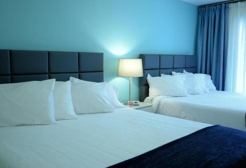 اتاق استاندارد با بالکن, Quints Travelers Inn