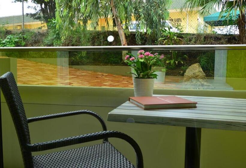 اتاق استاندارد با تخت بزرگ, Quints Travelers Inn