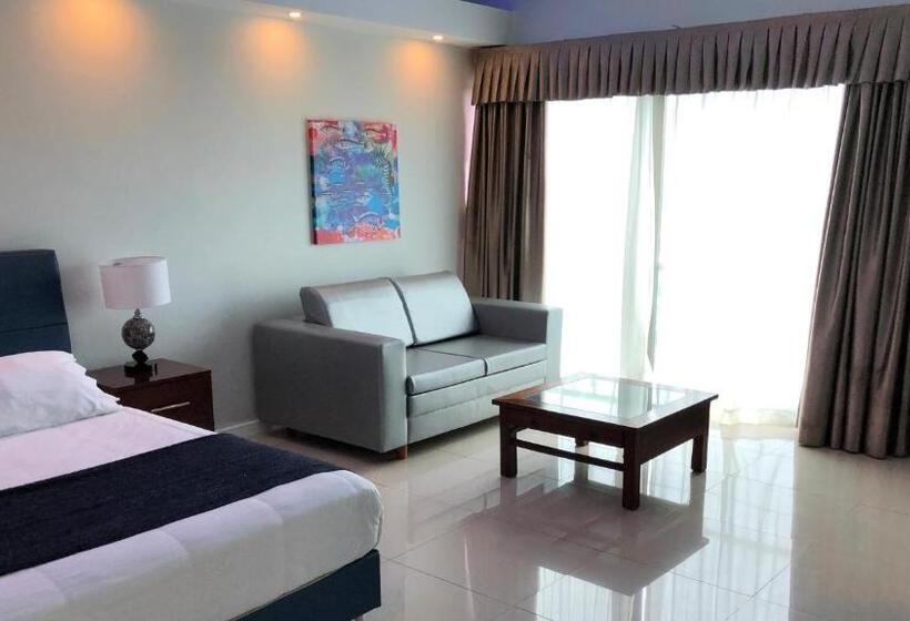 استودیو استاندارد با تخت کینگ, Quints Travelers Inn