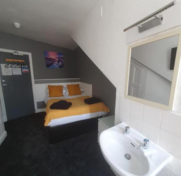 اتاق استاندارد با سرویس بهداشتی مشترک, South Beach Kings Promenade