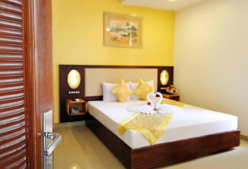 Superior Room City View, Thanh Lich Hue