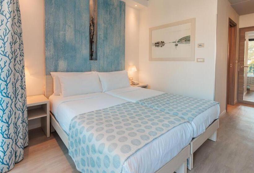 Standard Room with Balcony Side Sea View, Palmon Bay Hotel & Spa