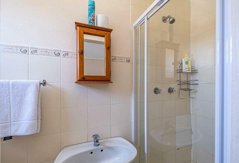 اتاق استاندارد, 5 Third Avenue Guesthouse