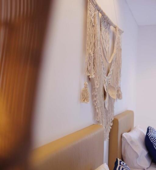 اتاق لوکس, Little Mykonos