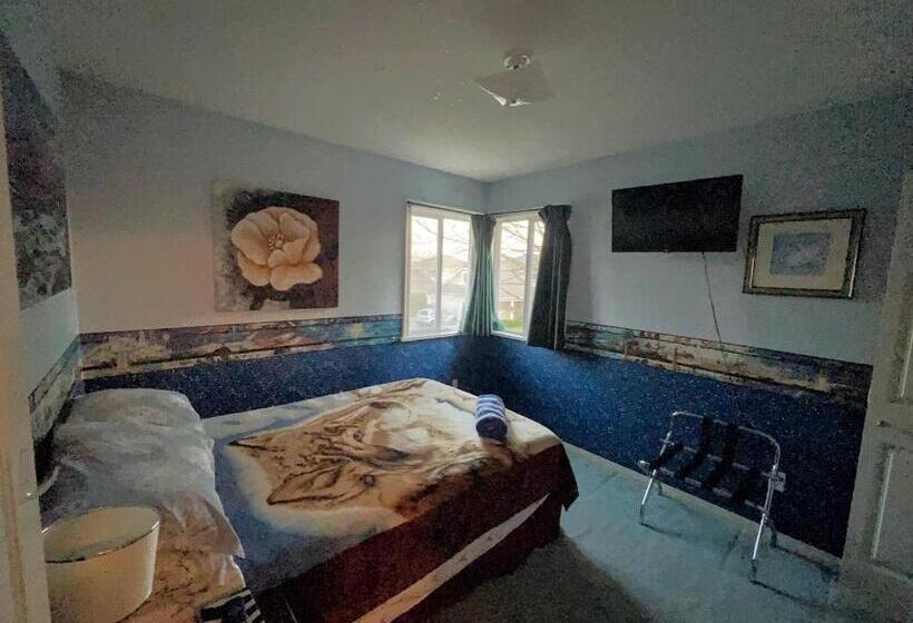 اتاق استاندارد با سرویس بهداشتی مشترک, Comfy Sleep With Breakfast