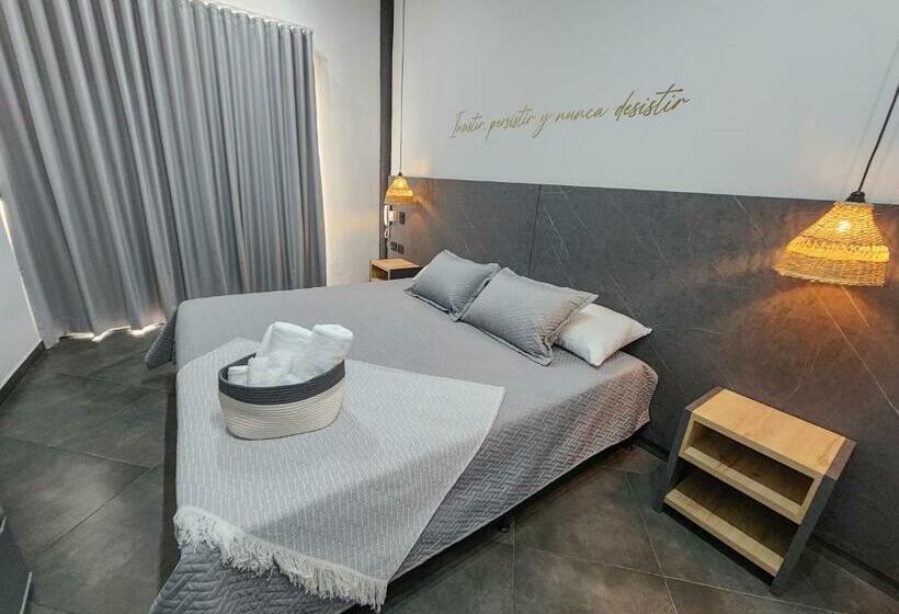 اتاق استاندارد با تخت بزرگ, Capri Doradal
