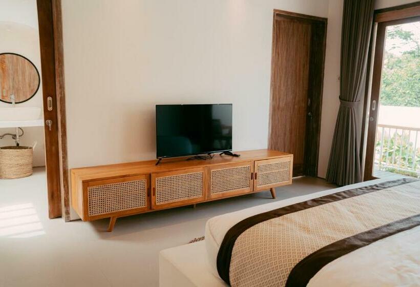 اتاق لوکس, Sanjula Uluwatu