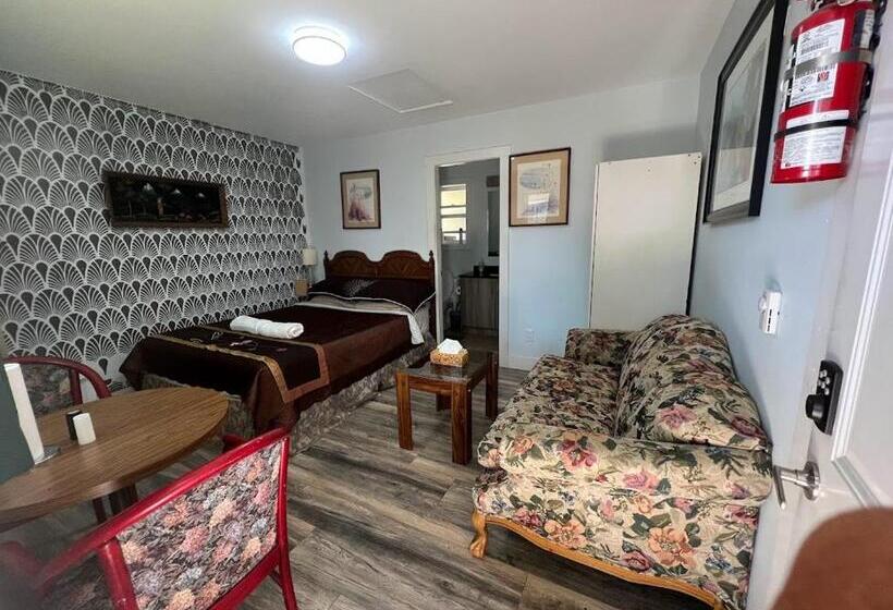 سوئیت با بالکن, Guest Suite   Private Retreat   J 1