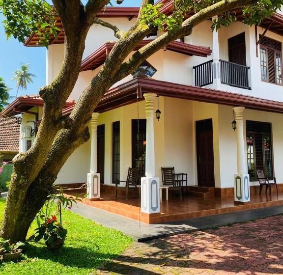 اتاق استاندارد, White Villa