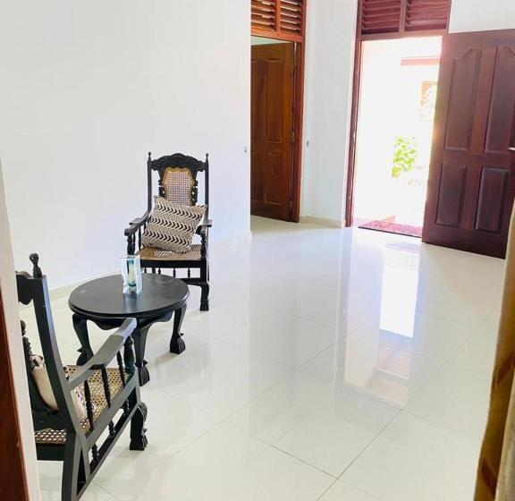 ویلای 1 خوابه, White Villa