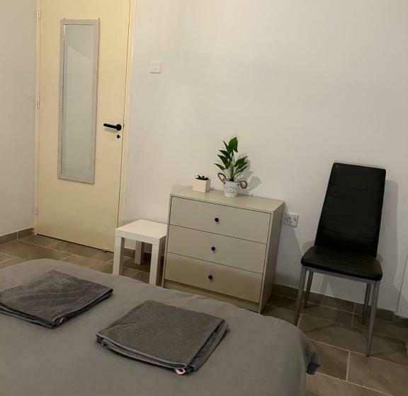اتاق استاندارد, Joanna Court Rooms