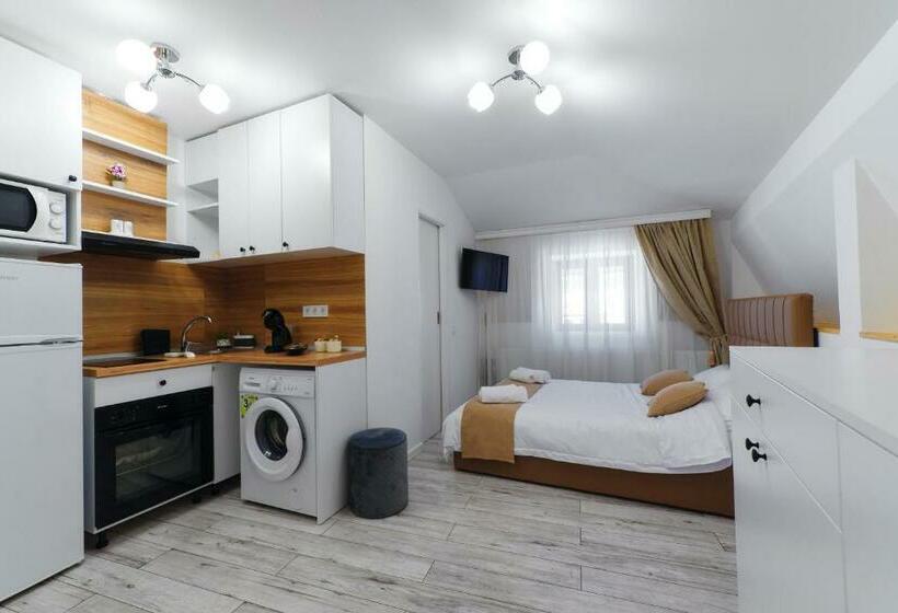 استودیوی لوکس, Bella House Apartaments