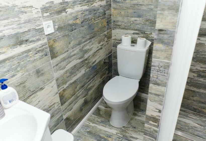 استودیوی استاندارد, Bella House Apartaments
