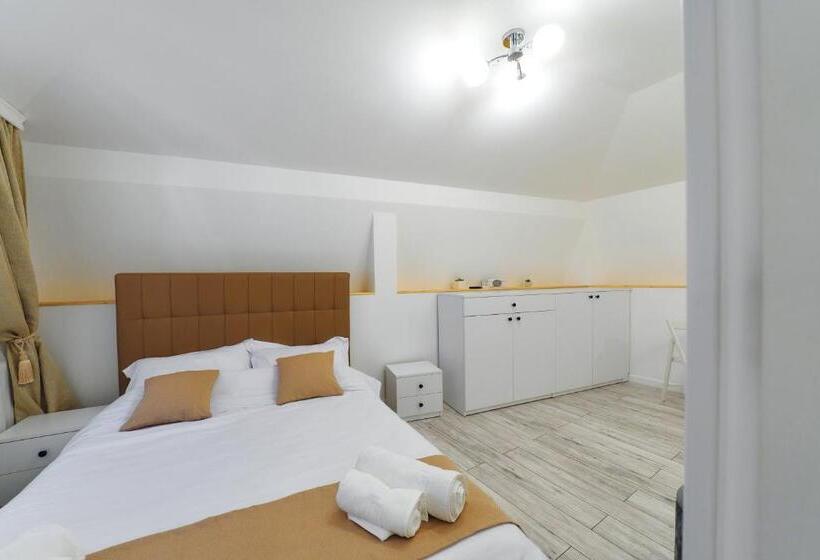 استودیوی لوکس, Bella House Apartaments