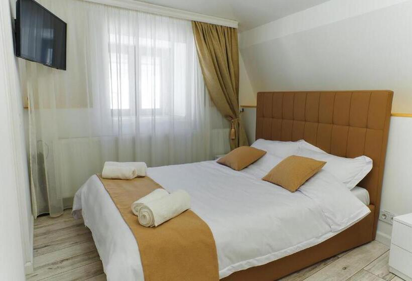 استودیوی لوکس, Bella House Apartaments
