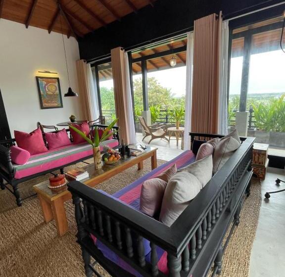 1 Bedroom Penthouse Apartment, D  Art Villa Retreat And Spa