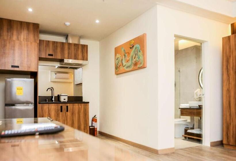 اتاق لوکس یک تخته, Surestay Studio By Best Western Clarkview, Angeles City