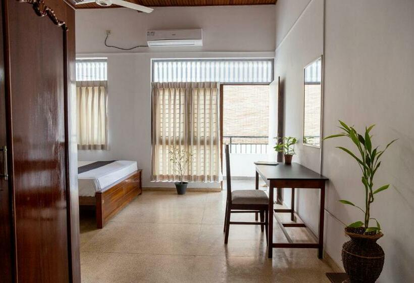 اتاق استاندارد با تخت بزرگ, Greenscape Colombo