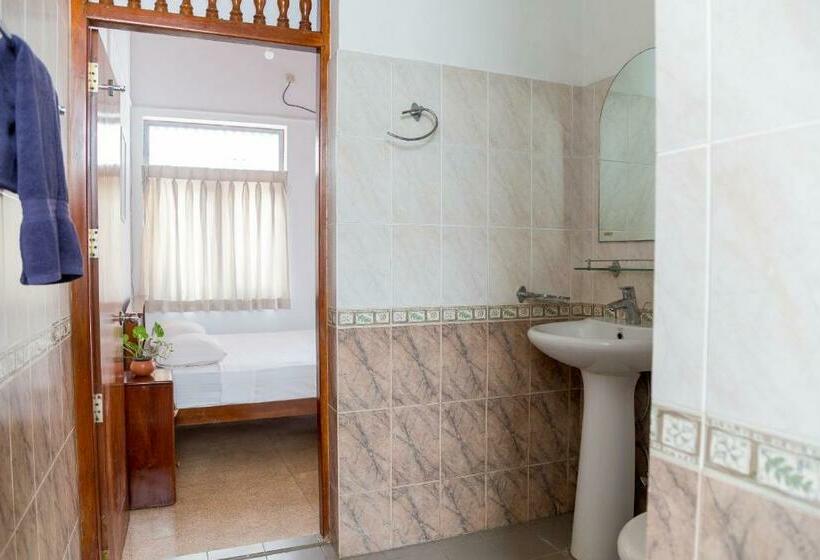اتاق استاندارد با تخت بزرگ, Greenscape Colombo