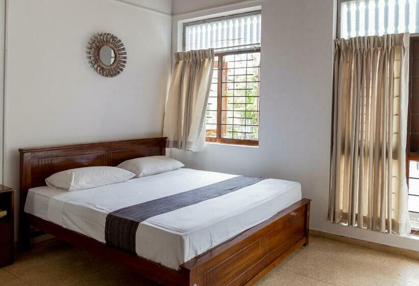 اتاق استاندارد با تخت بزرگ, Greenscape Colombo
